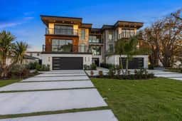 Lido Luxe Estate
