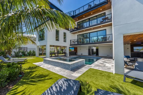 Lido Luxe Estate